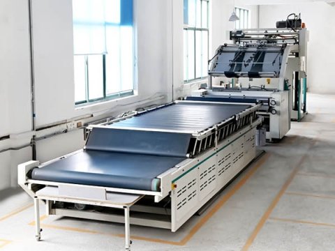 印刷設(shè)備展示-全自動瓦楞貼面機